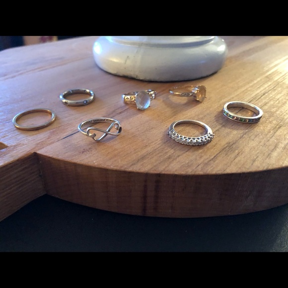 Bundle of rings-silver and sizes 5, 6 and 7 - Picture 9 of 12